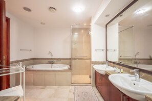 Standard Apartment | Bathroom | Bidet, towels - Stylish Urban 1BR Gem in Fairmont-90AB2 (Dubai)
