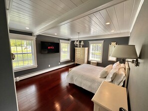 4 bedrooms, iron/ironing board, travel cot, WiFi - The Cozy Goshen Home, 5mins from LEGOLAND and near skiing! (Goshen)