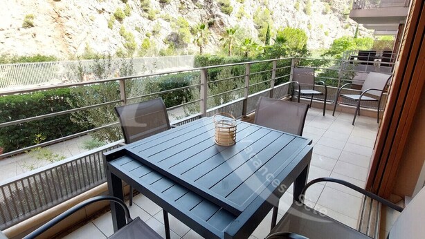 Outdoor dining - T3 sur les hauteurs dans résidence avec piscine (Sète)