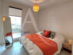 2 slaapkamers, een strijkplank/strijkijzer, gratis wifi
