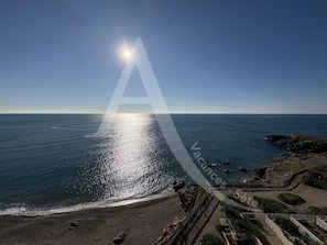 Beach nearby - APPARTEMENT T2 AVEC CABINE PREMIERE LIGNE DE MER (Sète)