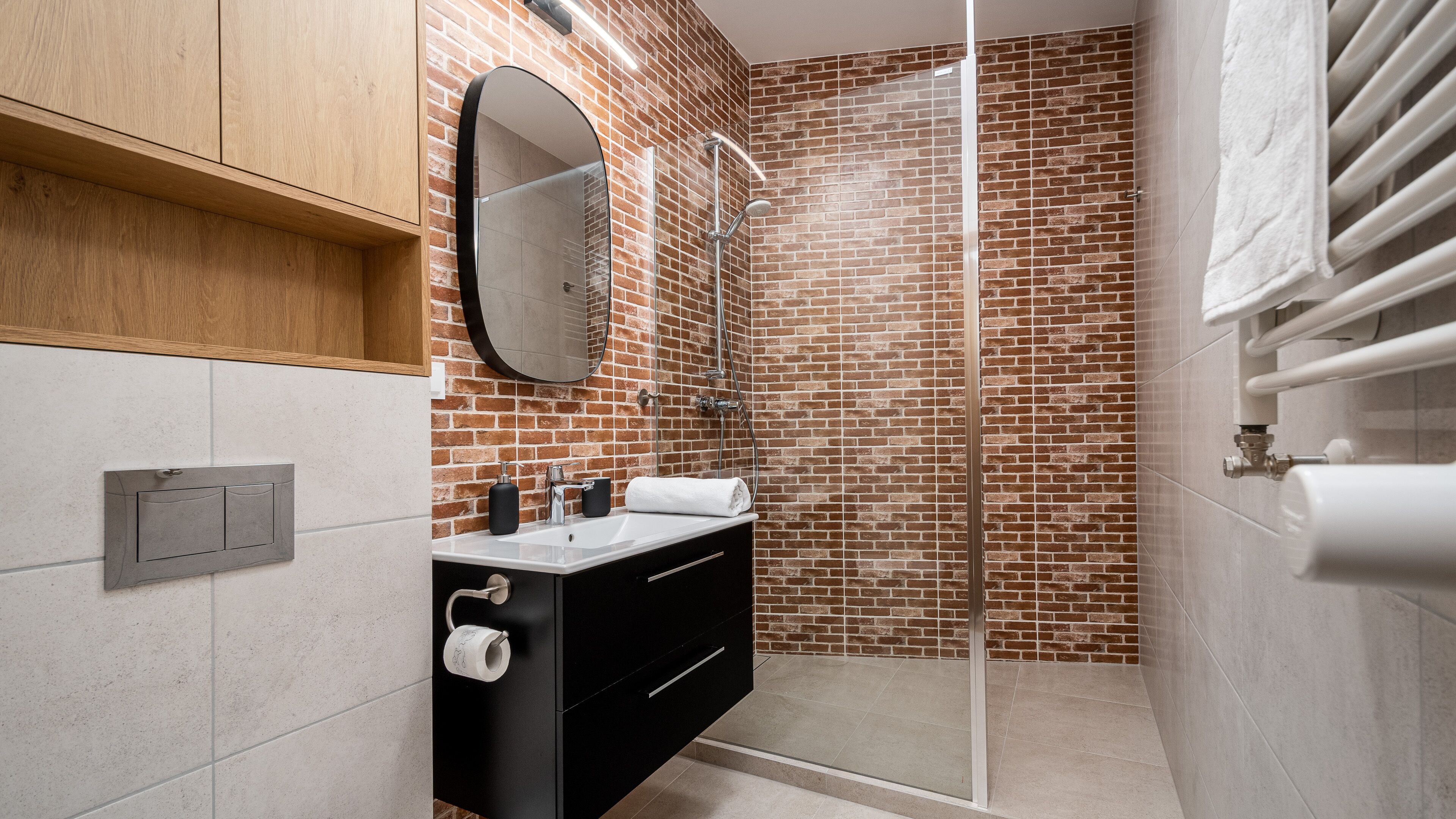 Studio (44) | Bathroom