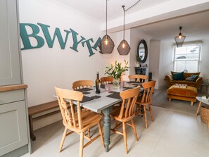 Dining - Trigfa (Criccieth)