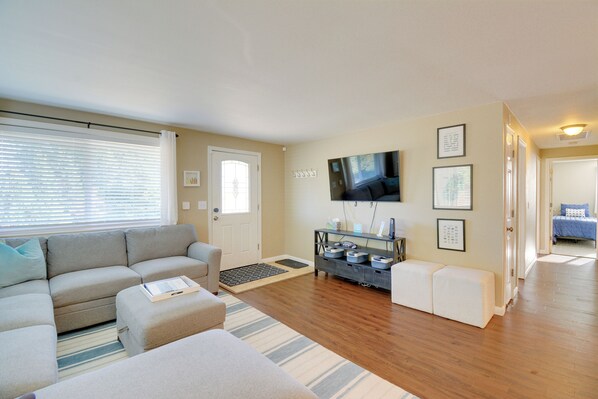 House (2 Bedrooms) | Interior