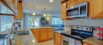 Gig Harbor Vacation Rental Home: 1 Mi to Uptown!