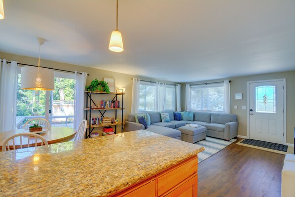 House (2 Bedrooms) | Interior