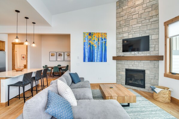 Apartment (2 Bedrooms) | Front of property