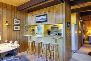Casa (2 Bedrooms) | Interior