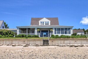 Cottage (5 Bedrooms) | Front of property