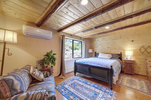 Cottage (2 Bedrooms) | Interior - Peaceful Historic Cottage on Sedona Wine Trail (Cornville)