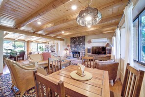 Cottage (2 Bedrooms) | Intérieur