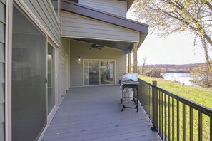 House (2 Bedrooms) | Interior - Pet-friendly Cotter Retreat w/ Deck & Gas Grill! (Cotter)