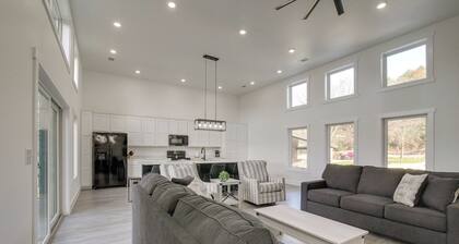 Bright Cotter Vacation Rental w/ White River Views