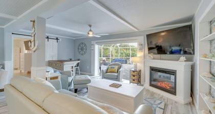 Sarasota Home w/ Pool: 4 Mi to Siesta Key Beach!