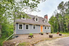 House (5 Bedrooms) | Interior - Expansive Wilmot Escape w/ Deck Near Skiing! (Wilmot)