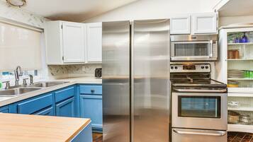 Rumah (4 Bedrooms) | Interior