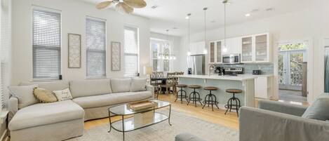 Smart TV, chimenea, Netflix, Hulu