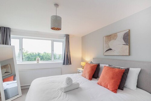 Spacious 3 Bed House with Large Garden in Aynho