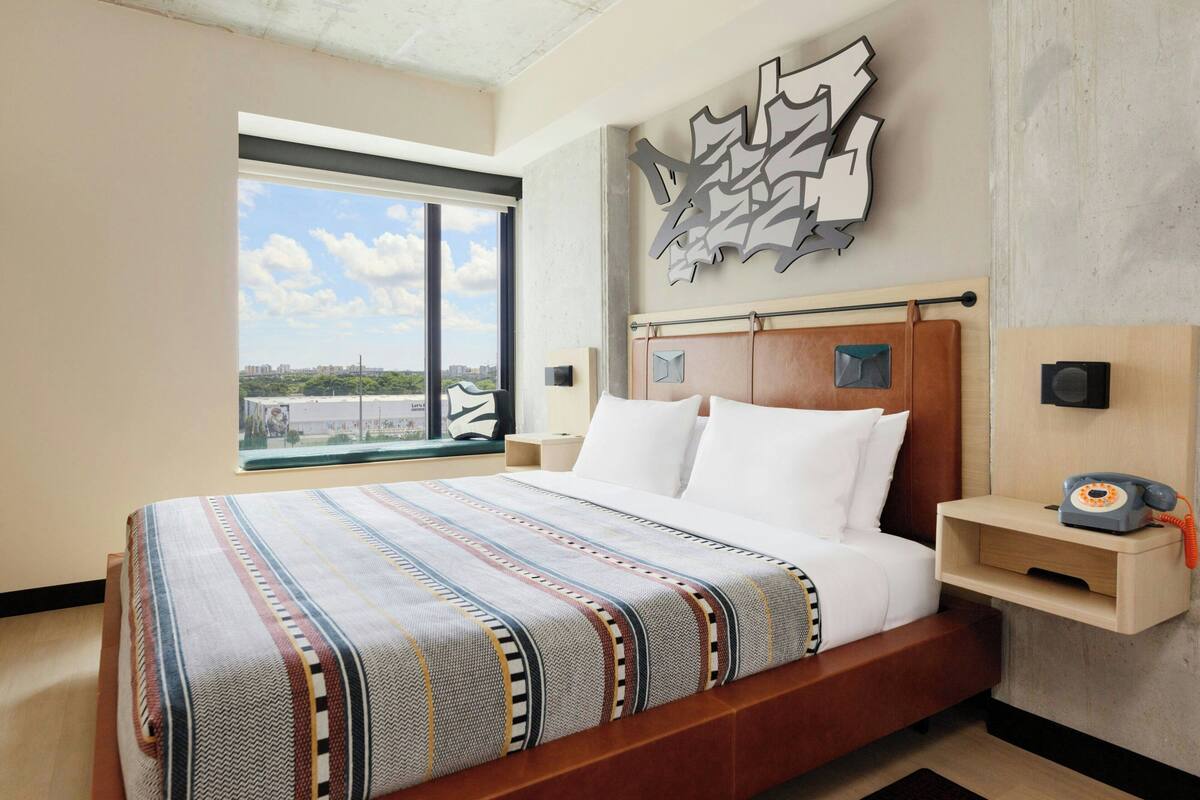 In-room safe, laptop workspace, blackout drapes, soundproofing