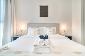 1 chambre, coffres-forts dans les chambres, fer et planche à repasser