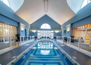 屋外プール、温水プール