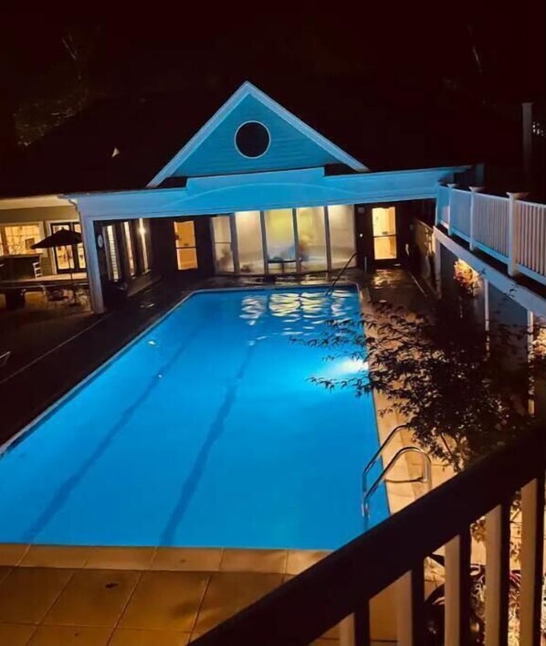 Outdoor pool, a heated pool