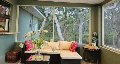 Hidden Gem Home @Oceanside Ave