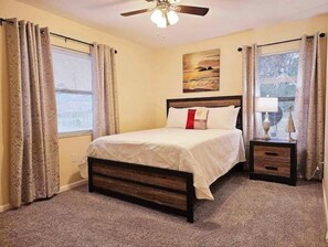 3 soverom, strykejern/-brett, wi-fi (inkludert) og sengetøy