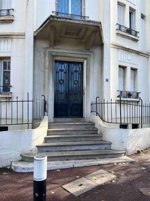 Exterior detail - Charmant Appartement Joinvillais (Joinville-le-Pont)