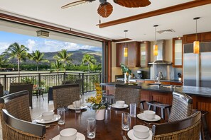 Dining - Stunning Ko Olina 2BR Beach Villa O414 w/ Golf Course, Mountain & Ocean Views (Kapolei)