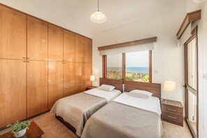 3 bedrooms, WiFi, bed sheets - Villa Marilia - Three Bedroom Villa, Sleeps 6 (Neo Chorio)