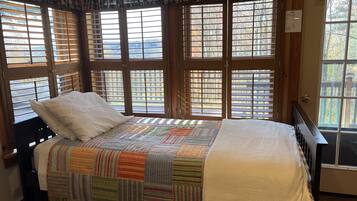 Fer et planche Ă repasser, Wi-Fi gratuit, draps fournis