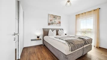 2 bedrooms, WiFi, bed sheets