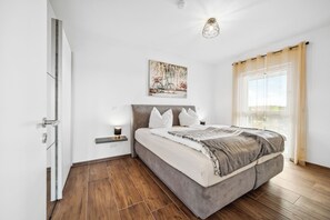 2 bedrooms, WiFi, bed sheets