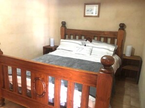 3 Schlafzimmer, Bügeleisen/Bügelbrett, Bettwäsche