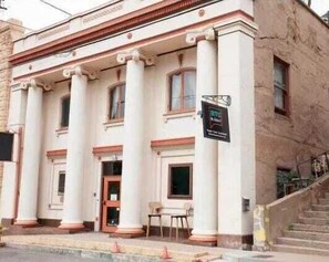 Exterior - Deluxe Room at The Block (Bisbee)