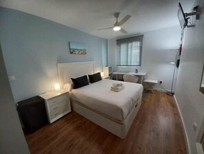 2 bedrooms