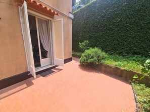 Classic-huoneisto | Terassi/patio