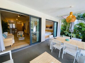 1 bedroom, free WiFi, bed sheets - Choisy Les Bains D2 - One Bedroom Apartment, Sleeps 4 (Grand Baie)