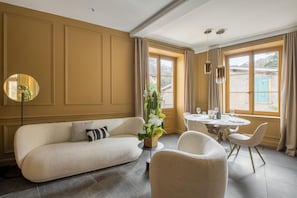 TV - La Suite familiale 90 m² vue rivière (Lyon)