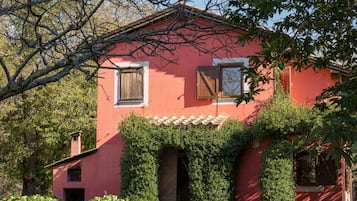 Esterni