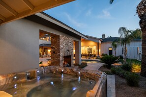 Terrace/patio - Luxury Redefined: Limitless Oasis 7 BR w/ pickle-ball, spa, and more! (Scottsdale)