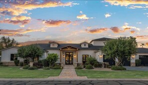 Exterior - NEW! Limitless Luxury - 7 BR - Pickleball/Pool/Spa (Scottsdale)