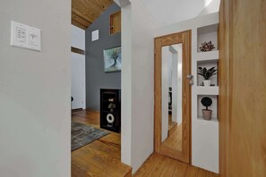 Interior - Arbor Inn-2 Blocks to Main Street! (Fredericksburg)