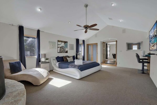 4 bedrooms, iron/ironing board, free WiFi, bed sheets