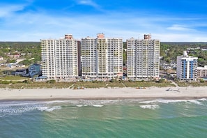 On the beach - Bay Watch 632 - Multiple Pools, Hot Tubs, & Lazy River (North Myrtle Beach)