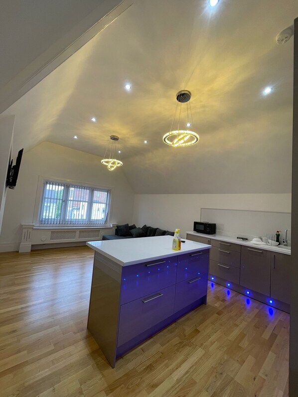 Apartment | Interior - Lovely 2-bed Penthouse in Wolverhampton (Wolverhampton)