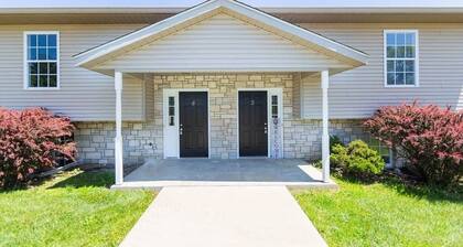 Hoosier Dug Out - 4 Bd Townhome by IU Sports