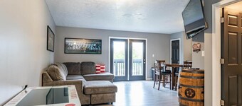 IU Soccer Hideaway - 4 Bd Townhome by IU Sports