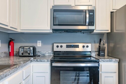 IU Soccer Hideaway - 4 Bd Townhome by IU Sports